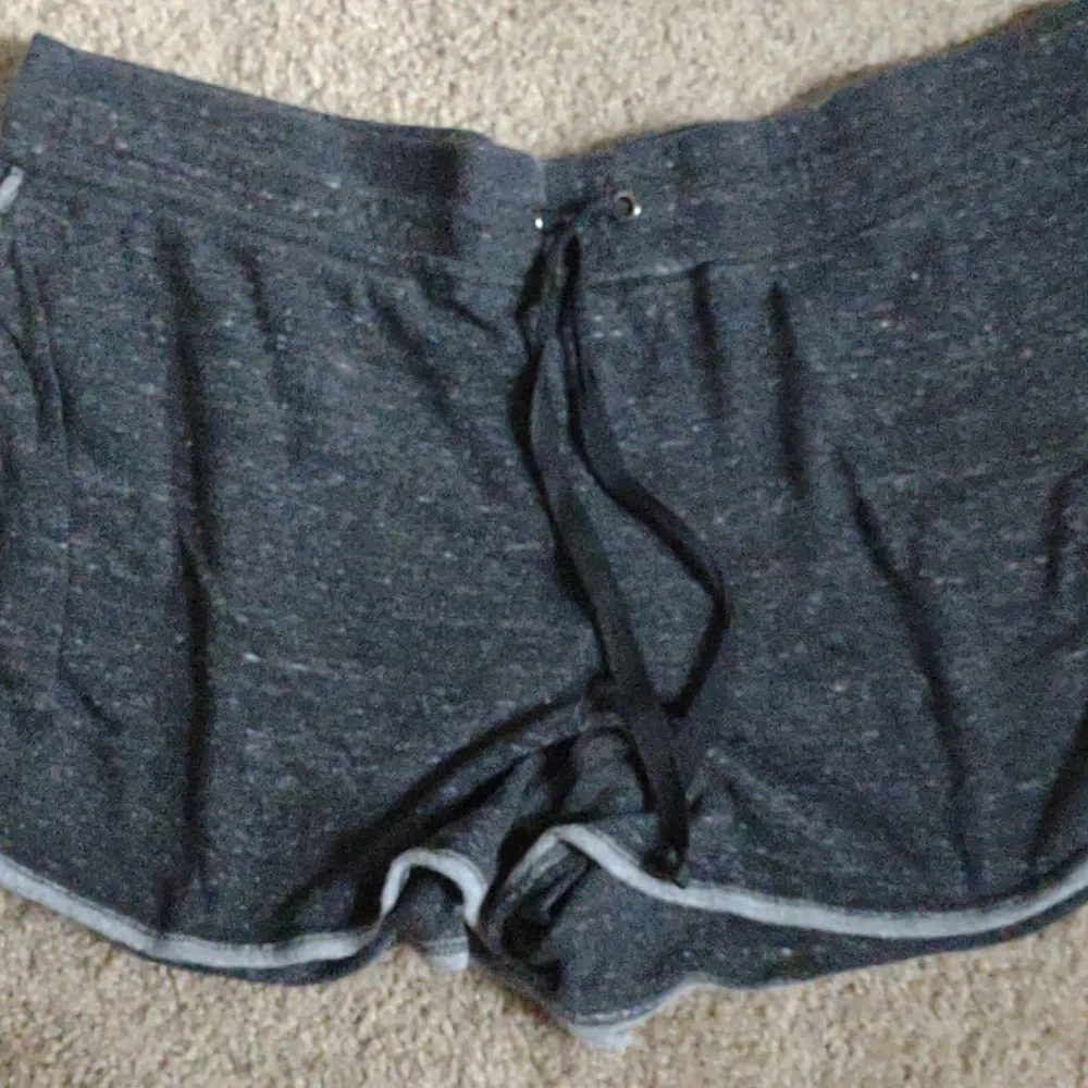 Shorts - Picture 1 of 2